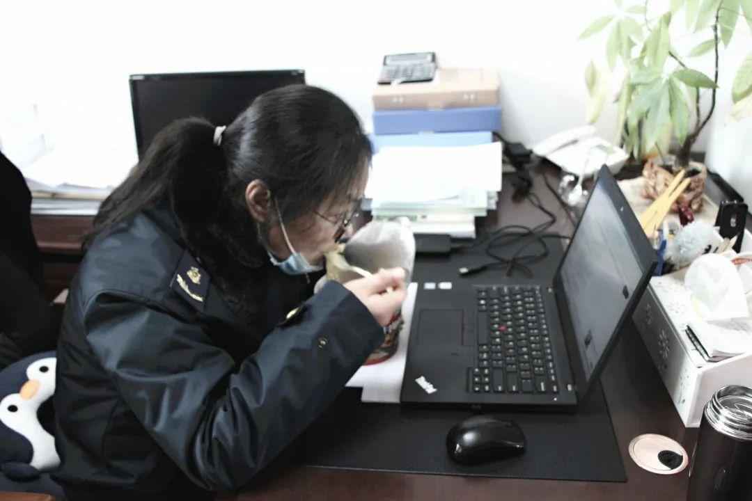 他们是寒风中的一缕暖阳